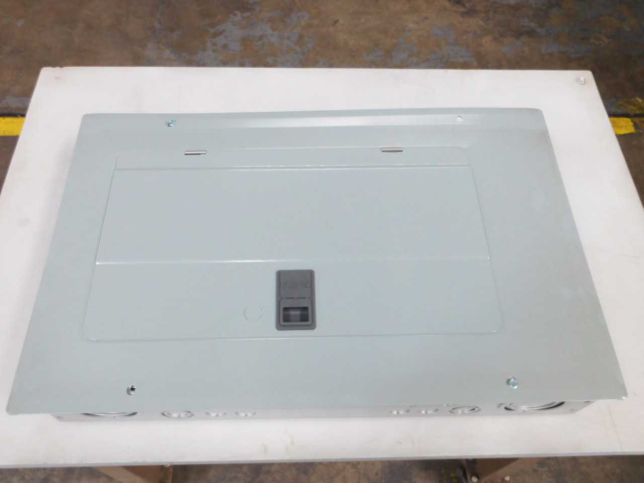 EATON BR2040L200G TYPE BR LOADCENTER 200 AMP 20 SPACES 40 CIRCUIT T192396 - CIRCUIT BREAKERS