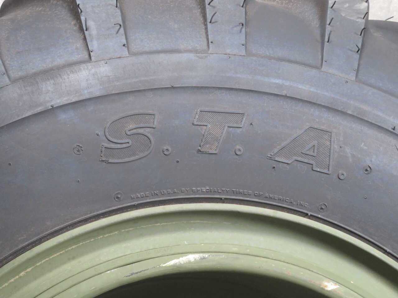 American Contractor 17.5-25 E2/C2/L2 Heavy-Duty Multi-Purpose Radial Tire T272379 - INDUSTRIAL PARTS