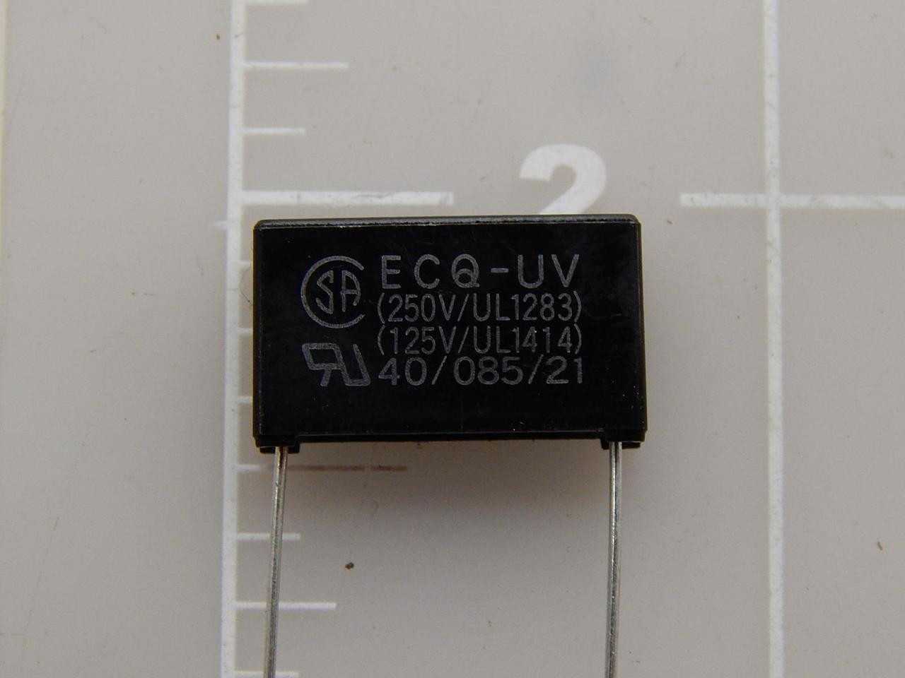LOT OF 3800 ECQ-UV FILM CAPACITORS .068UF UV BOX TYPE T88541 - ELECTRICAL COMPONENTS