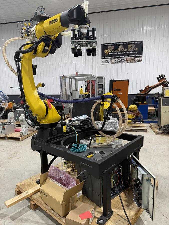 2021 FANUC M-20ID/35 ARTICULATED ROBOT, 35KG PAYLOAD, 1831MM REACH, R-30IB PLUS CONTROLLER - ARTICULATED ROBOTS