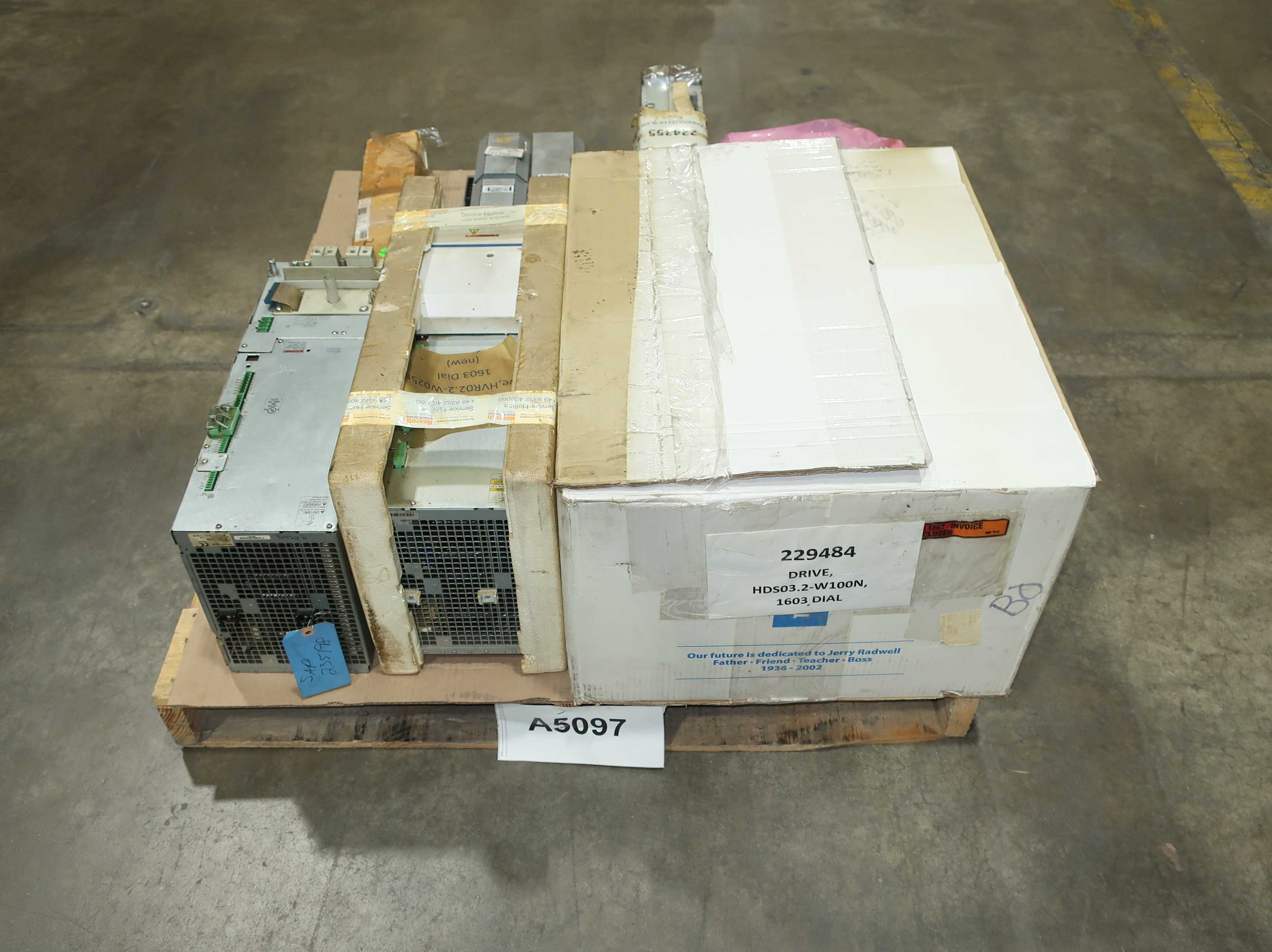 PALLET OF ASSORTED DRIVES - AUTOMATION & CONTROLS