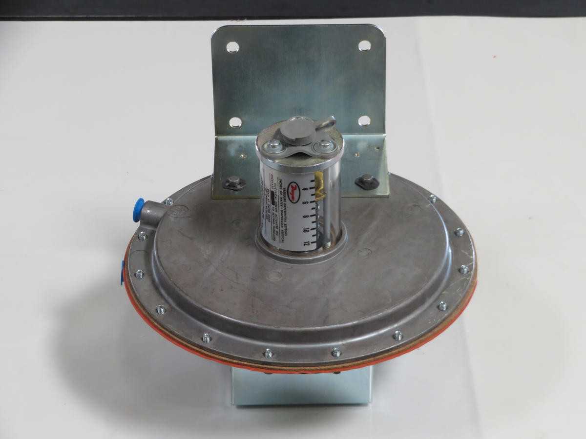 DWYER INSTRUMENTS 1638-10 DIAPHRAGM PRESSURE SWITCH T209968 - PRESSURE MEASUREMENT