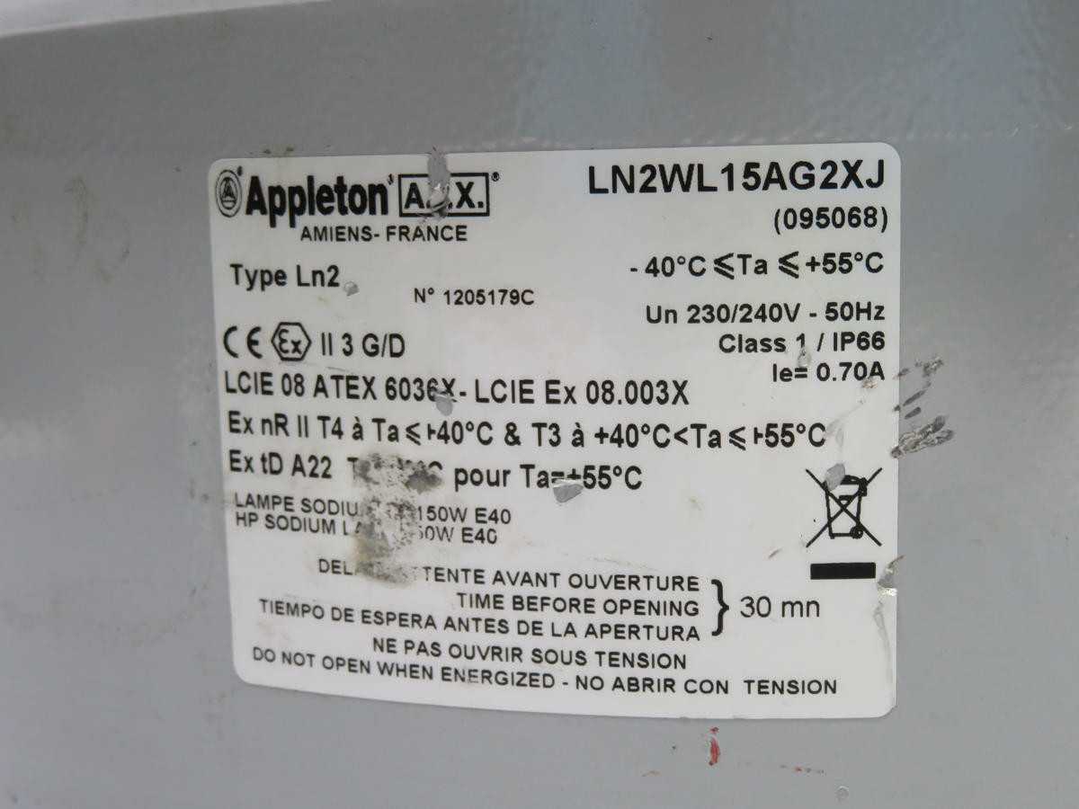 APPLETON LN2WL15AG2XJ LIGHT FIXTURE T213968 - LIGHT FIXTURES
