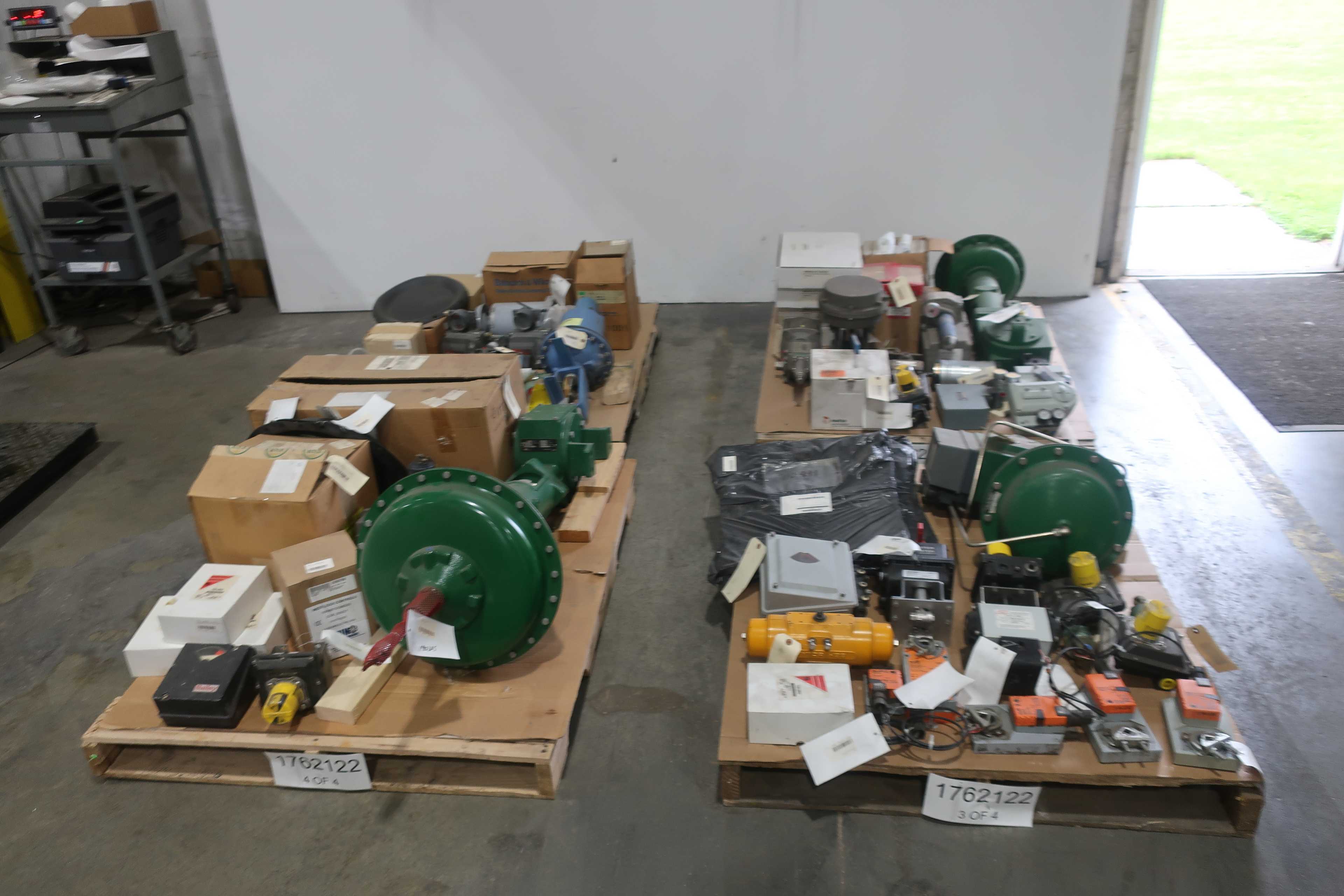 SKU 1762122 - 4 PALLETS OF ASSORTED VALVE ACTUATORS, INDICATORS, POSITIONERS - VALVE POSITIONERS & INDICATORS