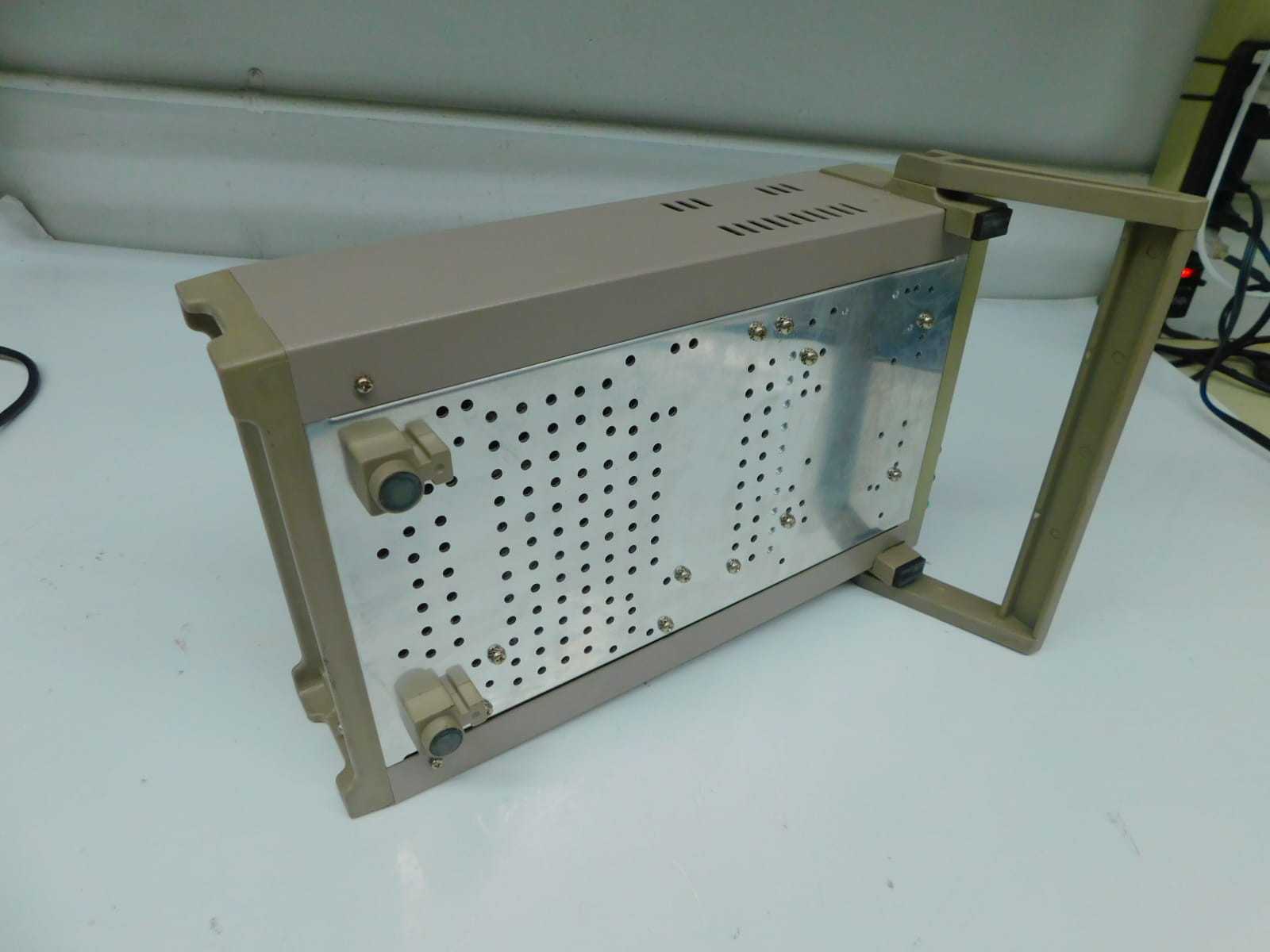 ITECH IT6832 DC POWER SUPPLY 32V/6A M7768 - POWER SUPPLIES