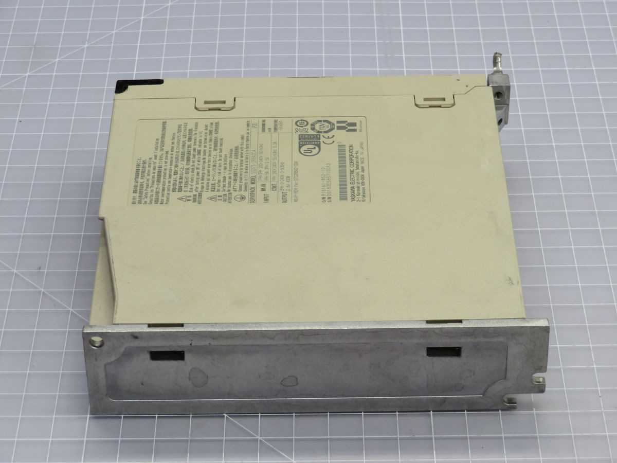 YASKAWA SGD7S-2R8A20A SERVO AMPLIFIER T256762 - SERVO