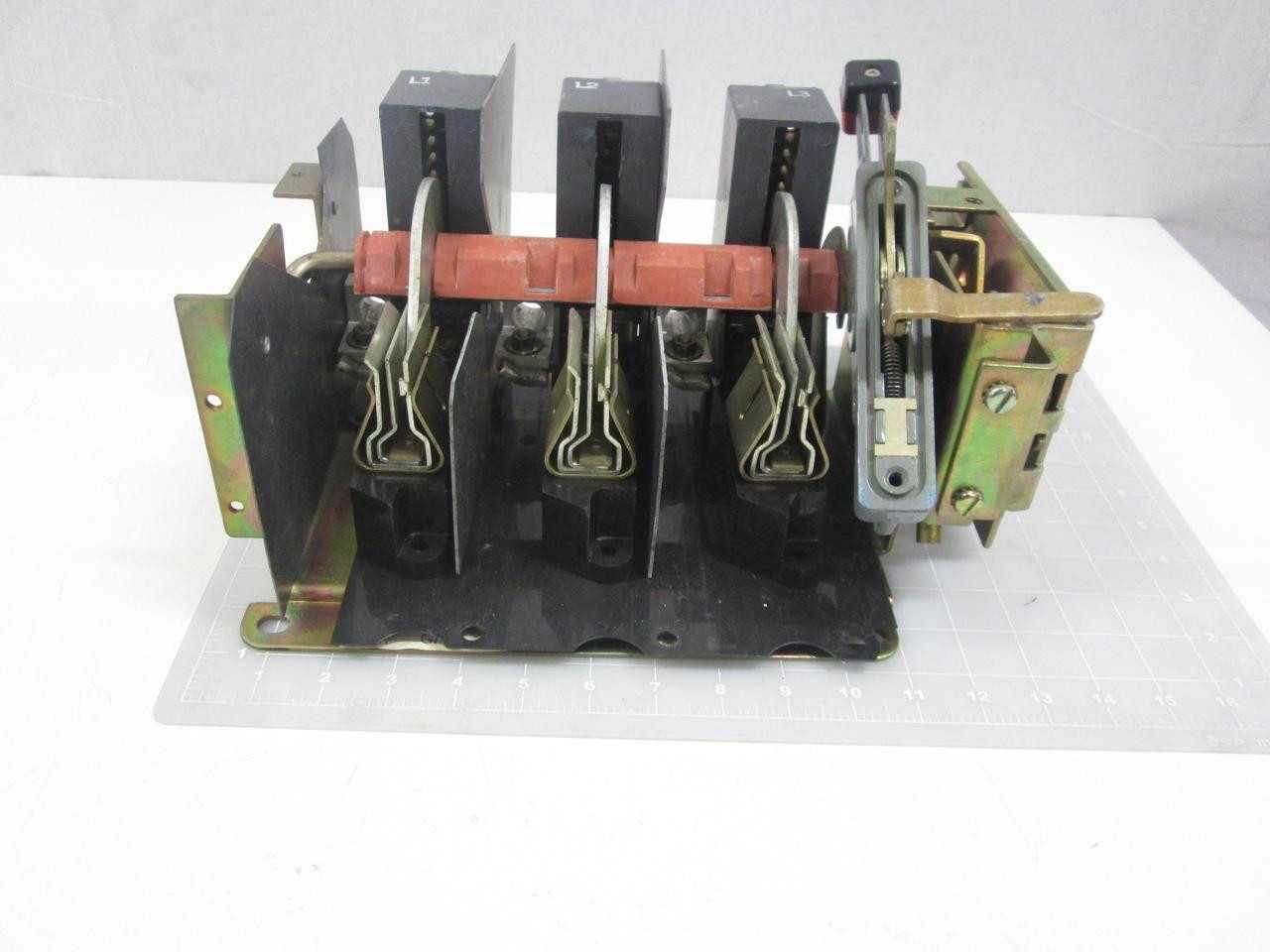 SQUARE D 9422 TF-2 DISCONNECT SWITCH T57285 - DISCONNECT SWITCHES