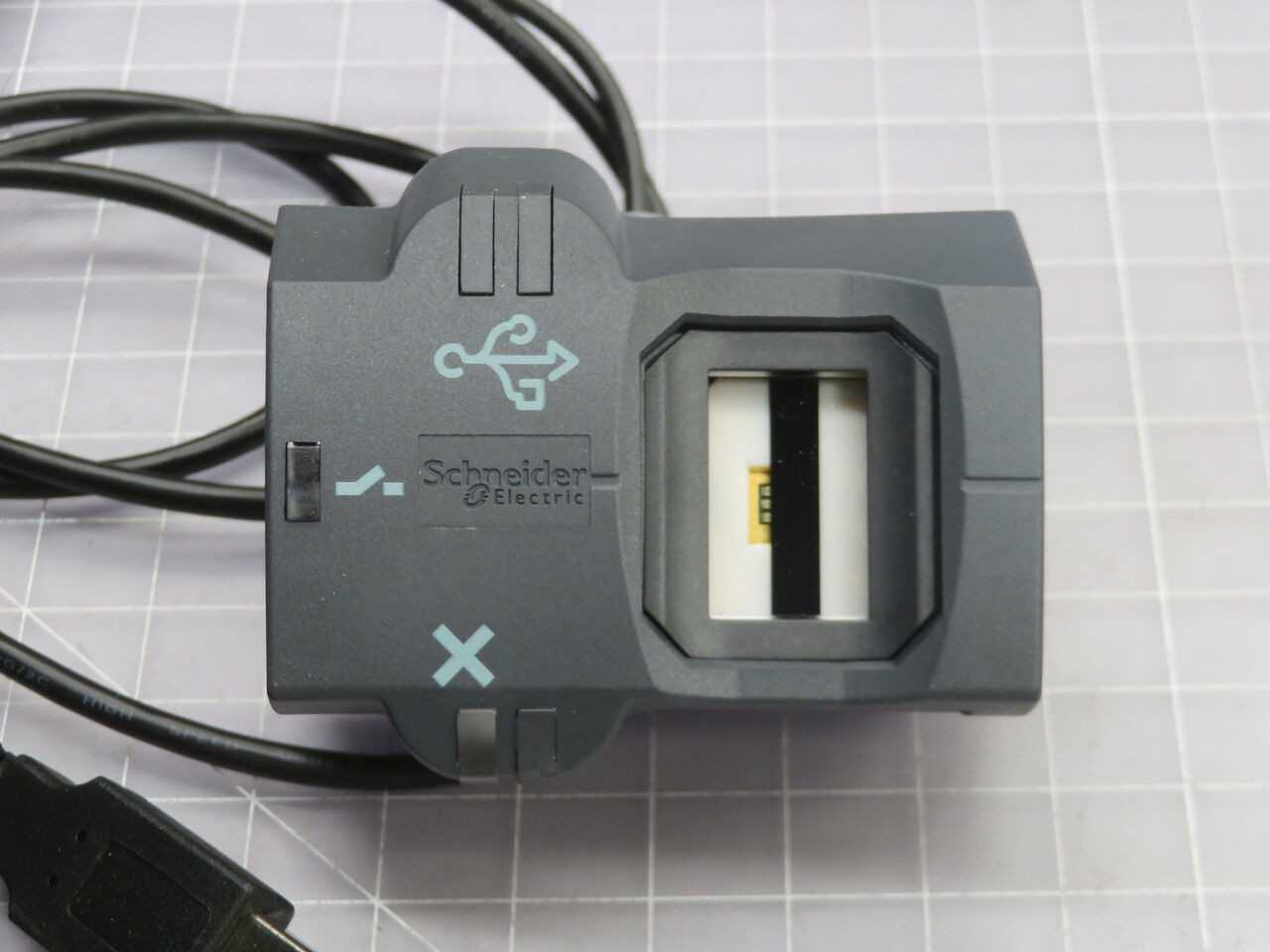 SCHNEIDER XB5 S4B2L2 BIOMETRIC SWITCH T245409 - SWITCHES