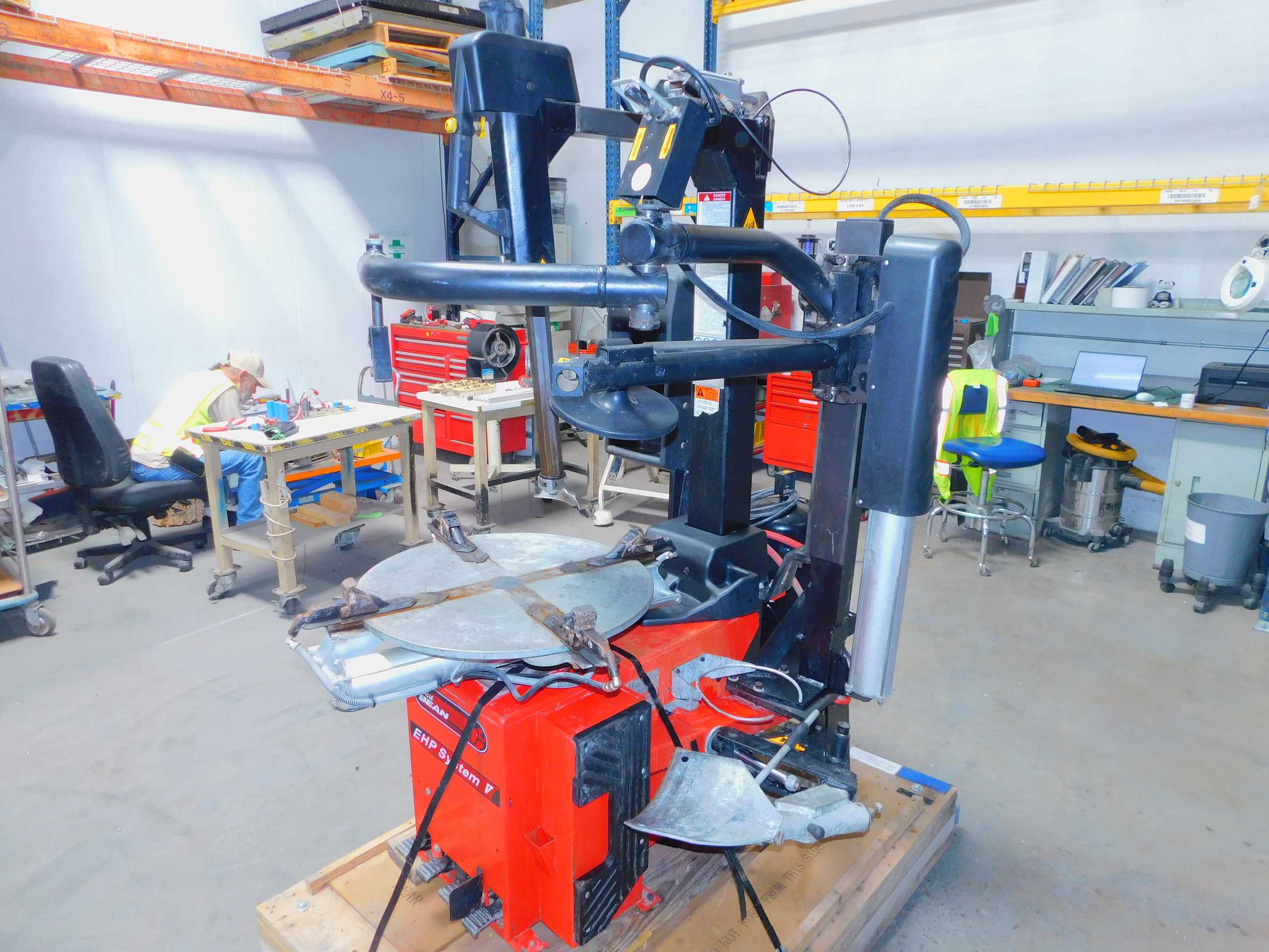 John Bean EHP System V Professional Tilt-Tower Tire Changer - AUTO SHOP EQUIPMENT