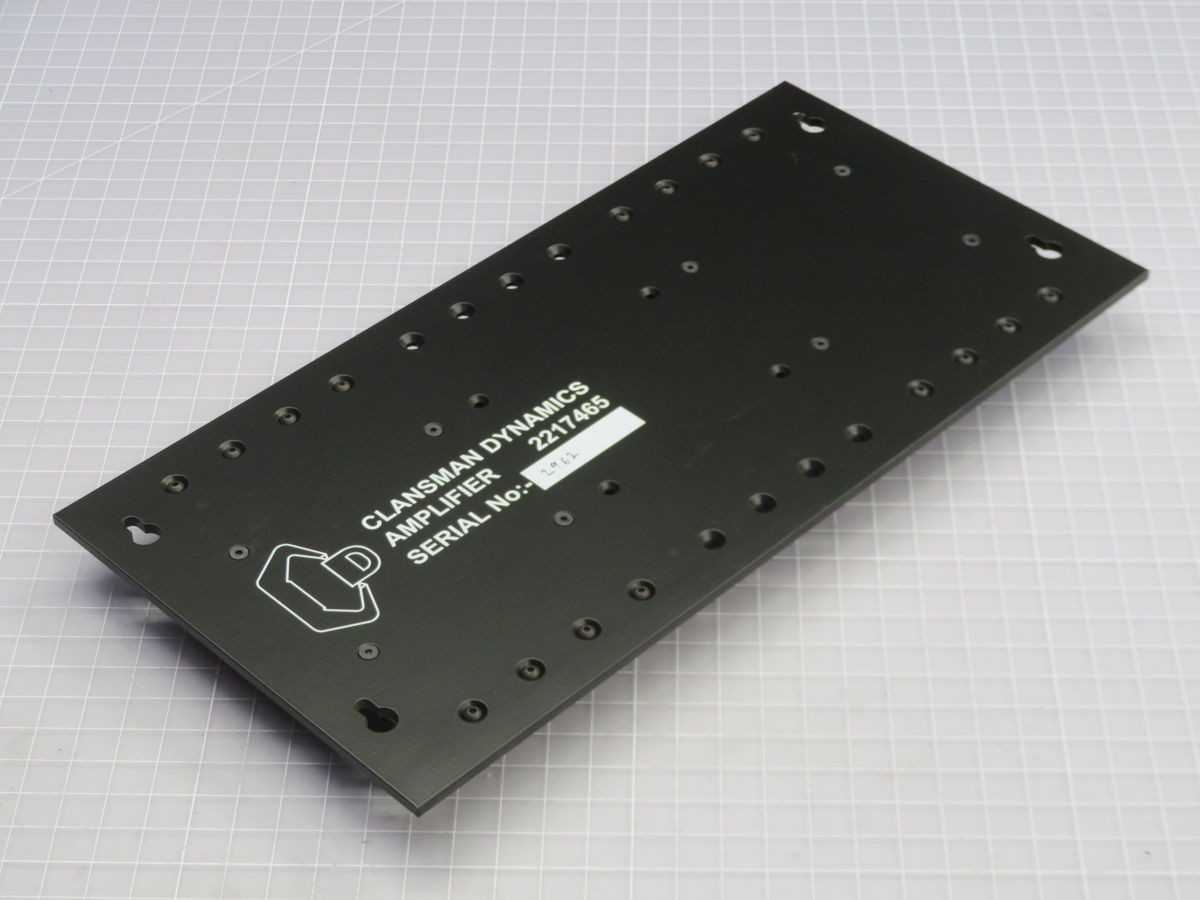 Clansman Dynamics 2217465 Amplifier T261063 - High Performance Audio Solution - OPERATOR CONTROLS Clansman Dynamics 2217465 Amplifier T261063 - High Performance Audio Solution - OPERATOR CONTROLS