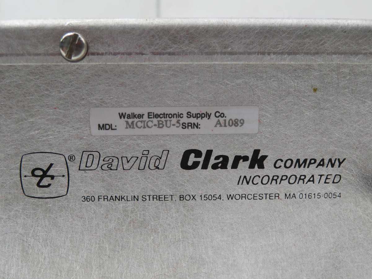 DAVID CLARK MCIC-BU-5 MULTI-CHANNEL DESKTOP INTERCOM T236259 - AUTOMATION & CONTROLS
