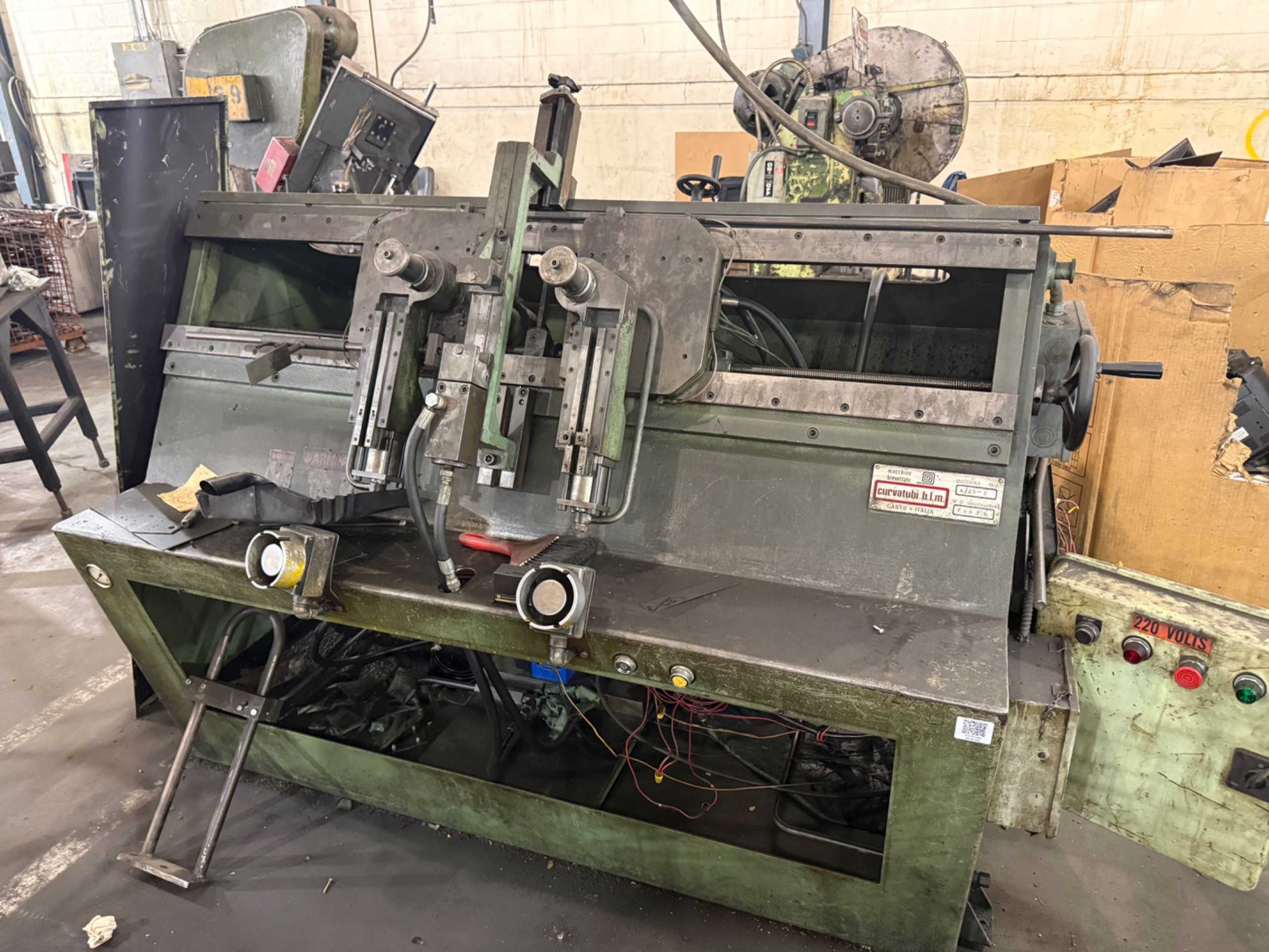 CURVATUBI B.L.M. A/25-2 HYDRAULIC PIPE & TUBE BENDER - 220V, 1 AXIS, MAX 120'' LENGTH - PIPE & TUBE BENDERS