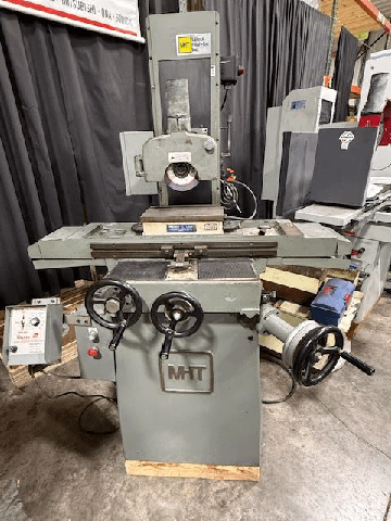 Mitsui 200MH Surface Grinder With 8" Wheel, 1.3 HP, 3450 RPM, 150 lb Capacity - SURFACE GRINDERS