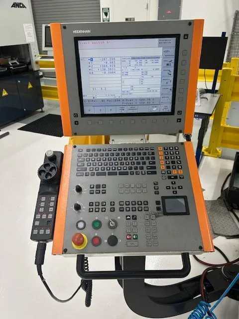 2011 Mikron HSM-400U LP 5-Axis Vertical Machining Center With Heidenhain Control - VERTICAL MACHINING CENTERS