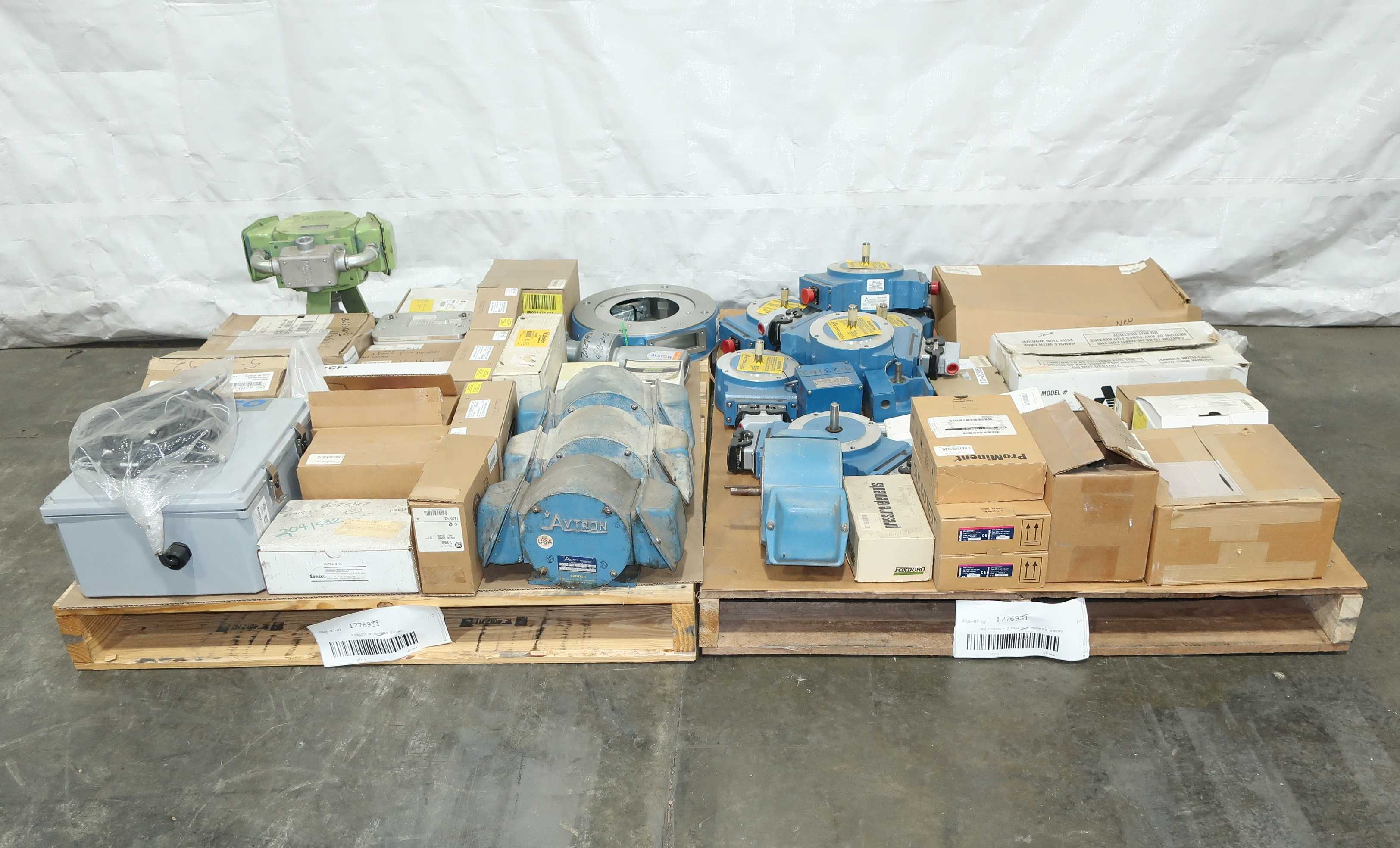 SKU 1776931 - 2 PALLETS OF ASSORTED SENSORS - SENSORS