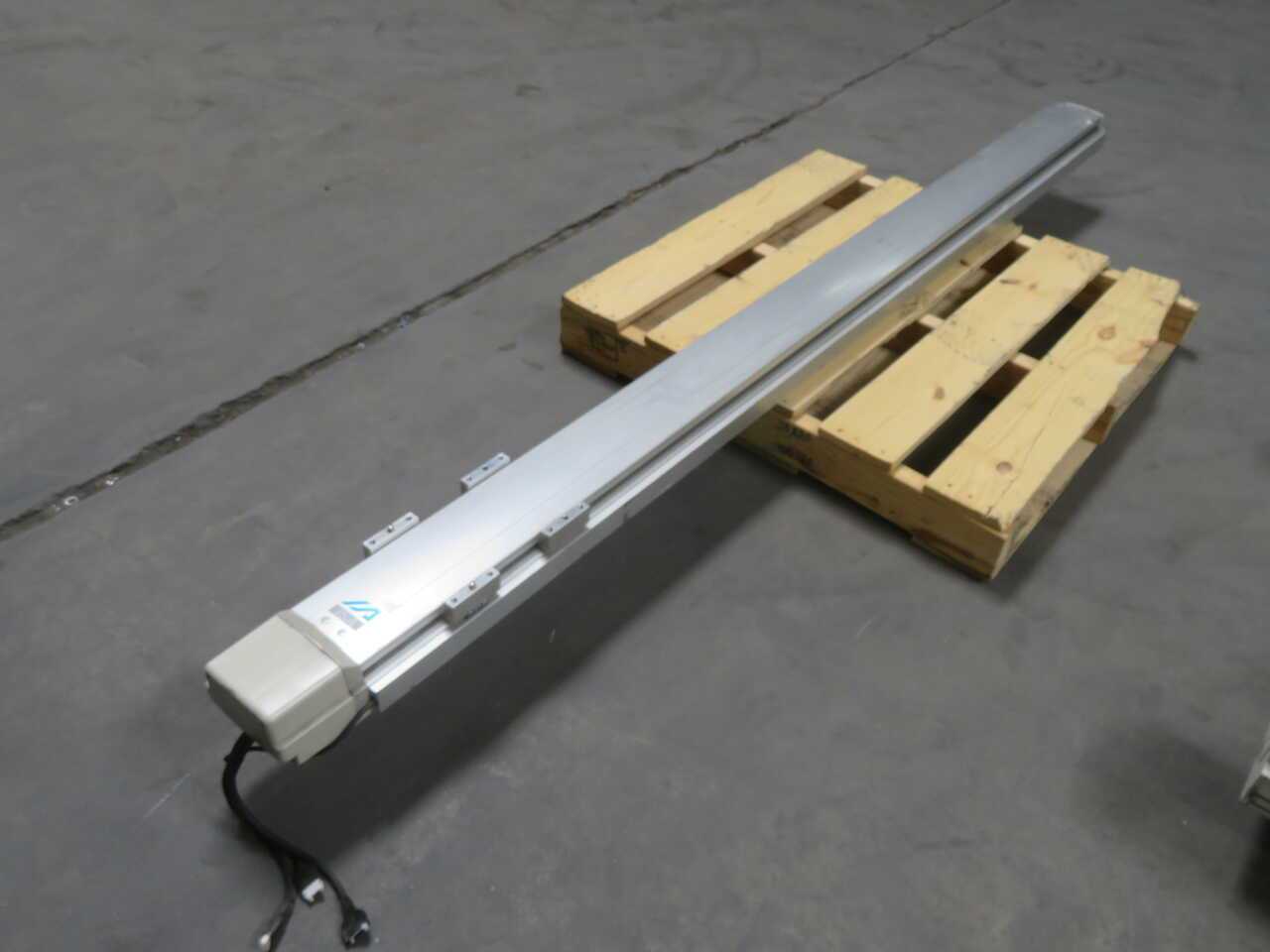 IAI ISA-LXUWX-I-400-20-1800-T2-M-AQ-C-L-RT ACTUATOR 400W 1800MM STROKE - SERVO