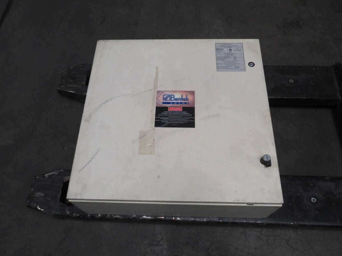 HOFFMAN MPE4-2KVA-UPS-120V-CS BENTEK SOLAR COMBINER BOX NEMA/UL TYPE 4 T192183 - ELECTRICAL COMPONENTS
