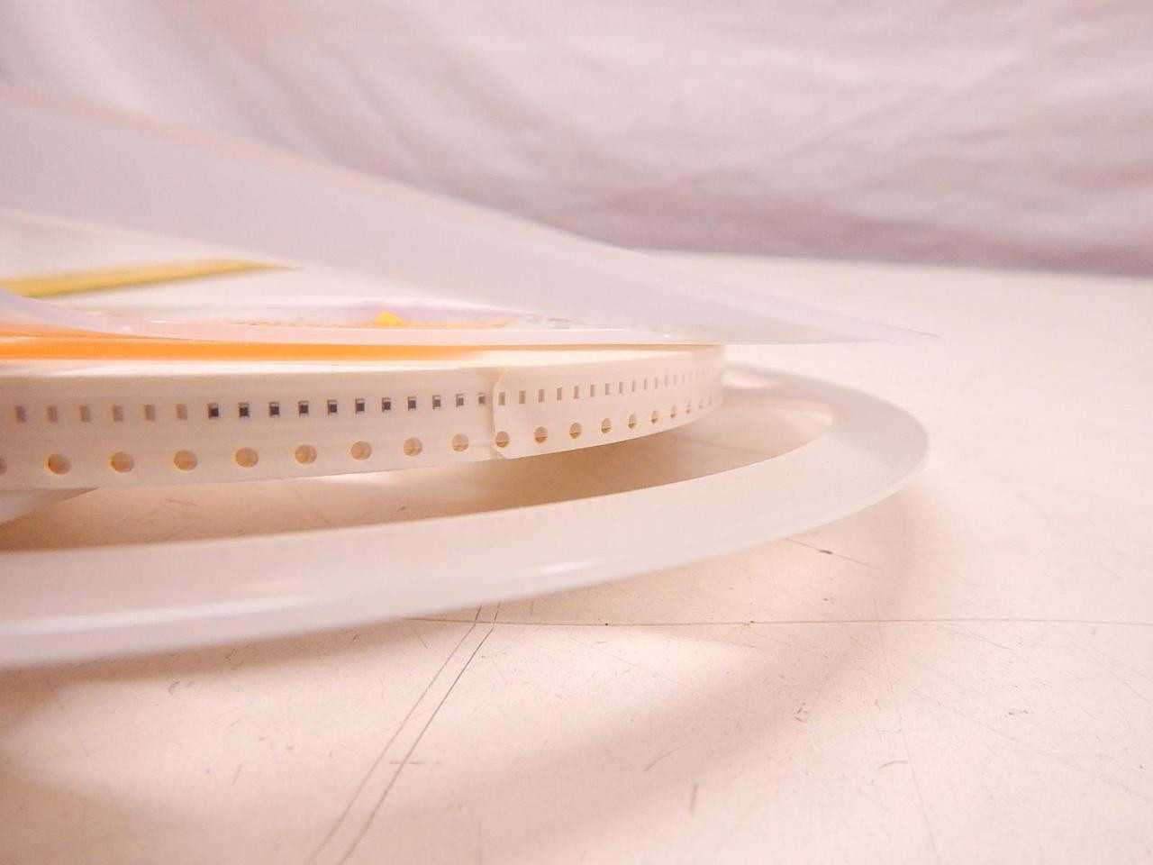 LOT OF 9980 ERJS02F5622X THICK FILM RESISTORS SMD 0402 56.2KOHMS 1% ANTI-SULFUR T78121 - ELECTRICAL COMPONENTS