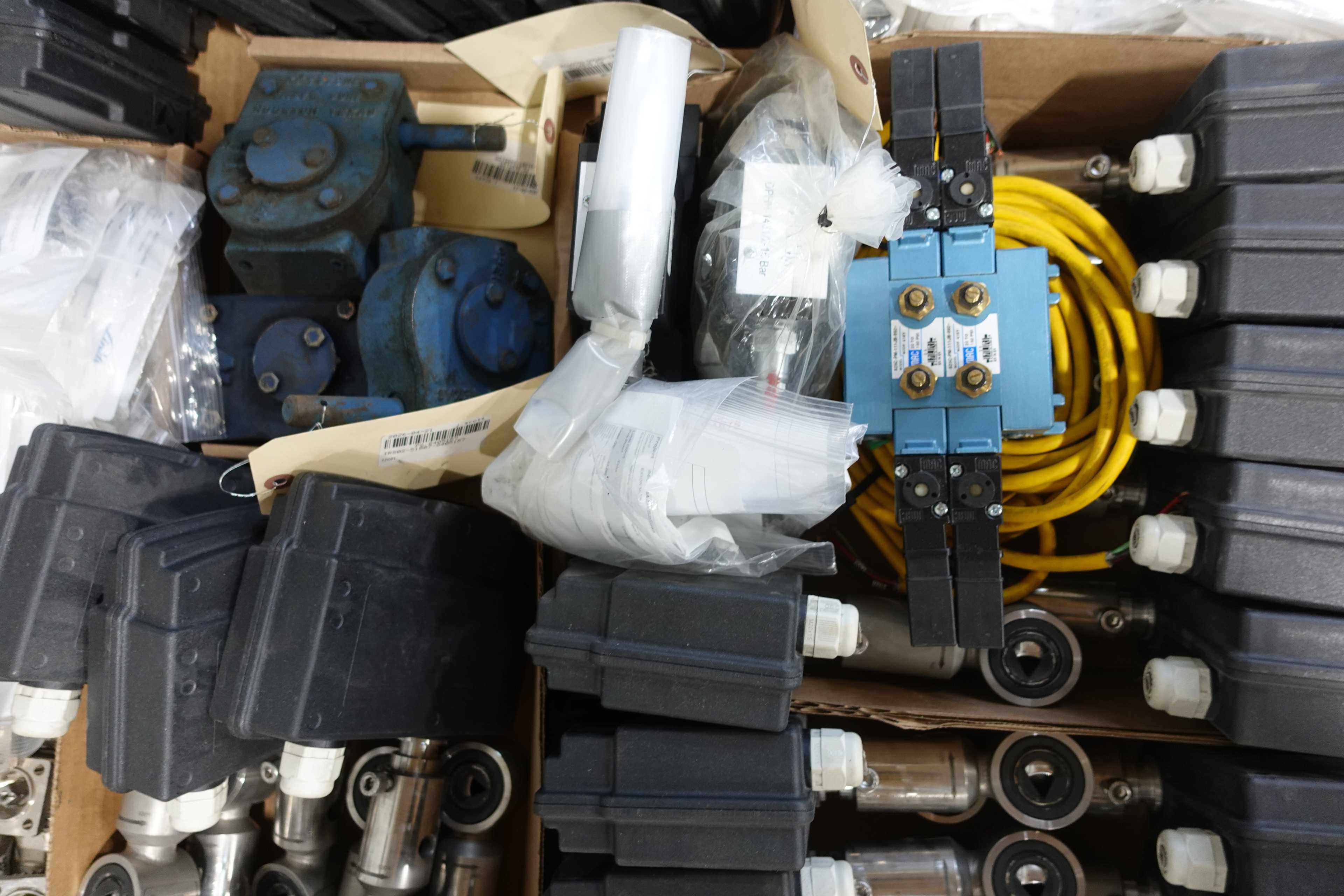 SKU 1769256 - 6 PALLETS OF ASSORTED VALVES, VALVE PARTS AND ACCESSORIES - VALVE PARTS & ACCESSORIES