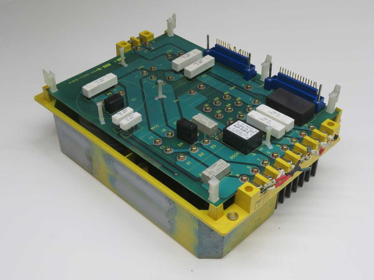 FANUC A16B-1100-0240/03A AC SPINDLE SERVO UNIT T251458 - SERVO DRIVES