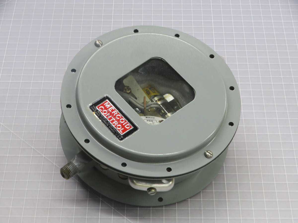 Dwyer DAW 33-3-4 Pressure Switch T241450 - Reliable Pressure Control Solution - PRESSURE MEASUREMENT