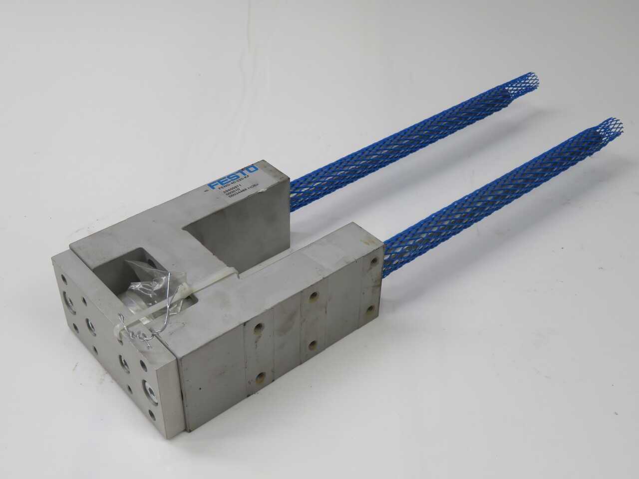 FESTO FENG-40-220-KF 29405971 PNEUMATIC GUIDED CYLINDER T270407 - ACTUATOR