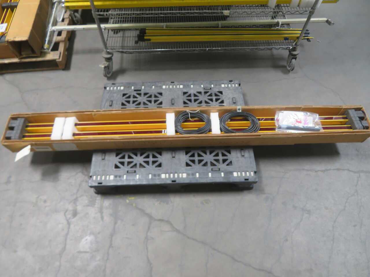 STI MS46-30-2095-Q1-X 70157-1024 LIGHT CURTAIN - AUTOMATION & CONTROLS