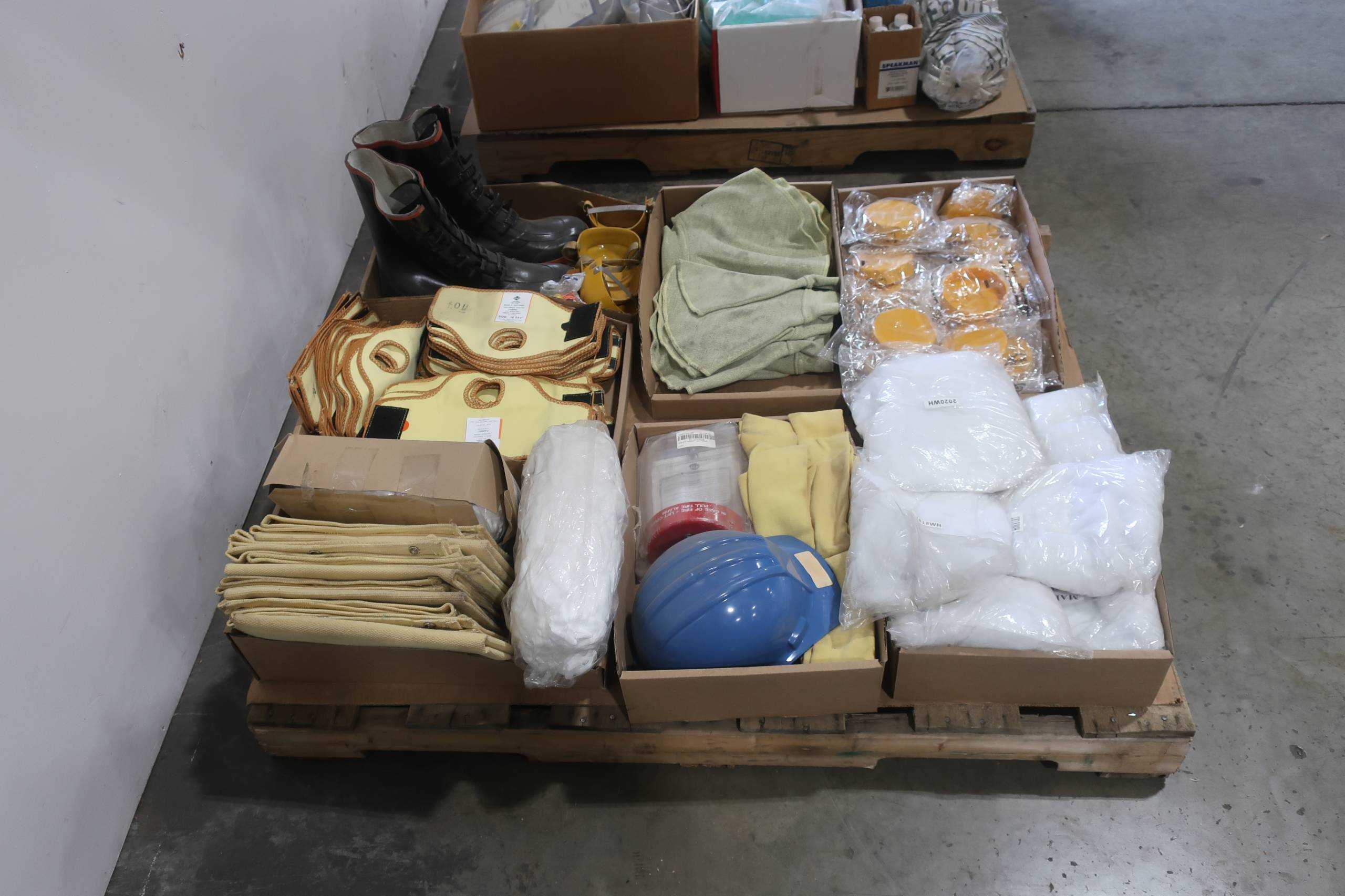 SKU 1724421 - 2 PALLETS OF ASSORTED PPE - PPE