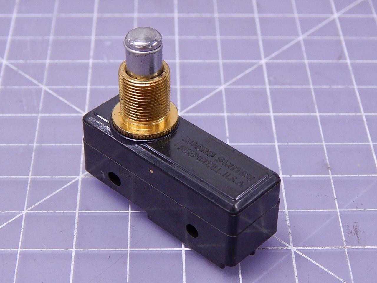 Lot Of 150 Micro Switch M8805/1/-019 Basic Snap Action Switches T104555 - SWITCHES