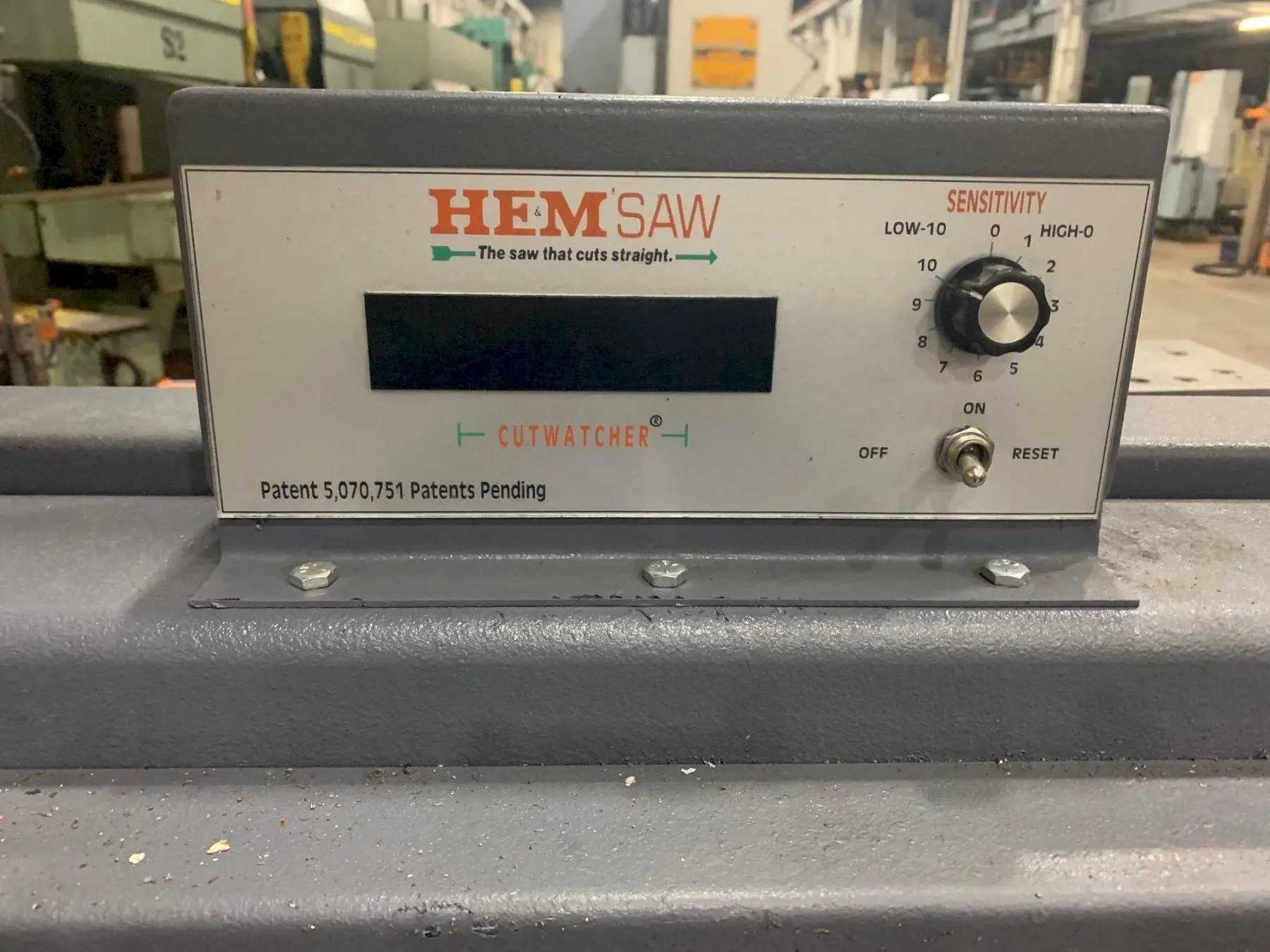 HEM 14" X 20" DC-1420HA-C CNC Horizontal Bandsaw - 7.5 HP, 480V, Automatic Feed - HORIZONTAL BAND SAWS