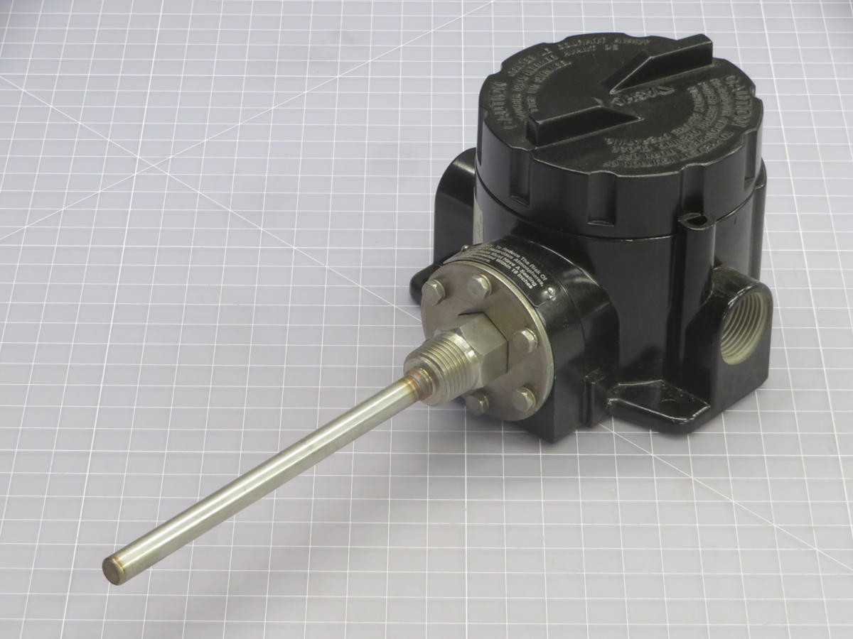 ASHCROFT T722TS060 TEMPERATURE SWITCH T242468 - SWITCHES
