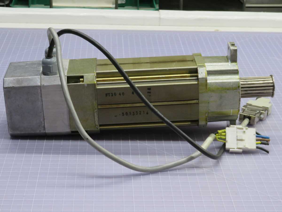 SIEMENS 1FT3046-6AZ99-9-Z S 15 BRUSHLESS SERVOMOTOR T253511 - SERVO MOTORS
