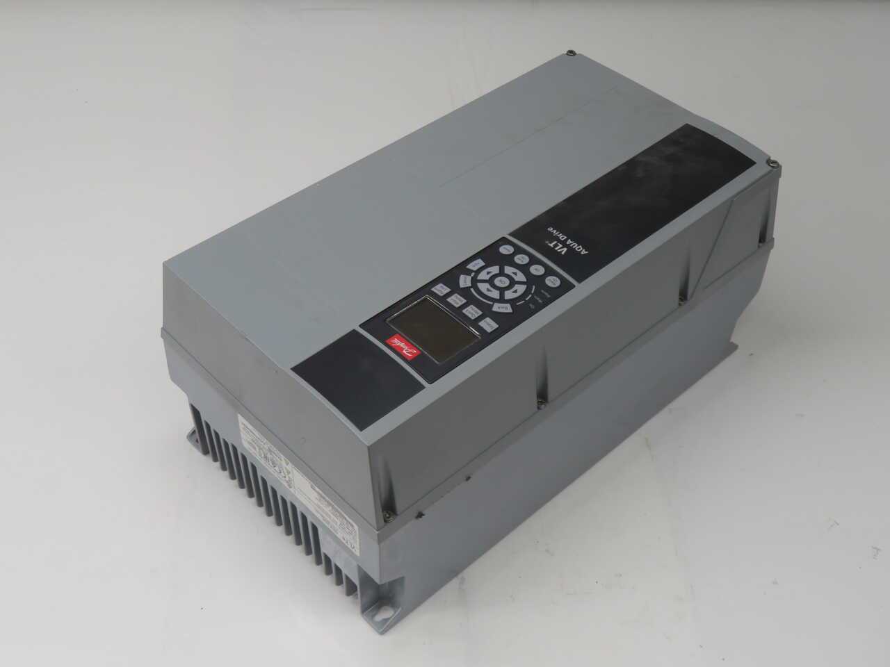DANFOSS FC-202P7K5T4E66H2XGXXSXSXXXXANBXCXXXXDX 134H3619 VARIABLE FREQUENCY AC DRIVE T270747 - AC VFD DRIVES