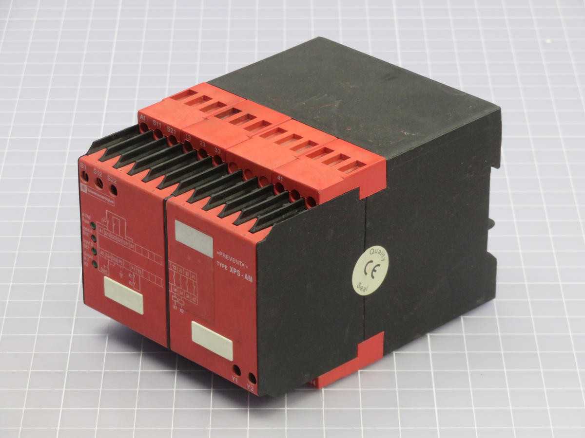 TELEMECANIQUE XPS-AM5140 SAFETY RELAY T240300 - SWITCHES