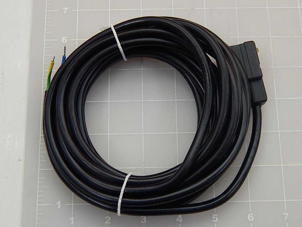 LOT OF 8 BRAD CONNECTIVITY E462N3N50062C4L 1210501236 DIN CABLE T87390 - ELECTRICAL COMPONENTS