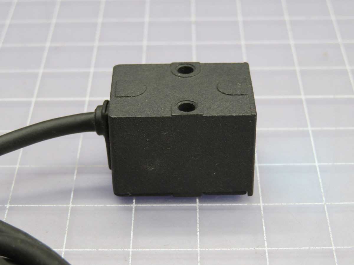 KEYENCE IB-10 SENSOR HEAD T255625 - SENSORS