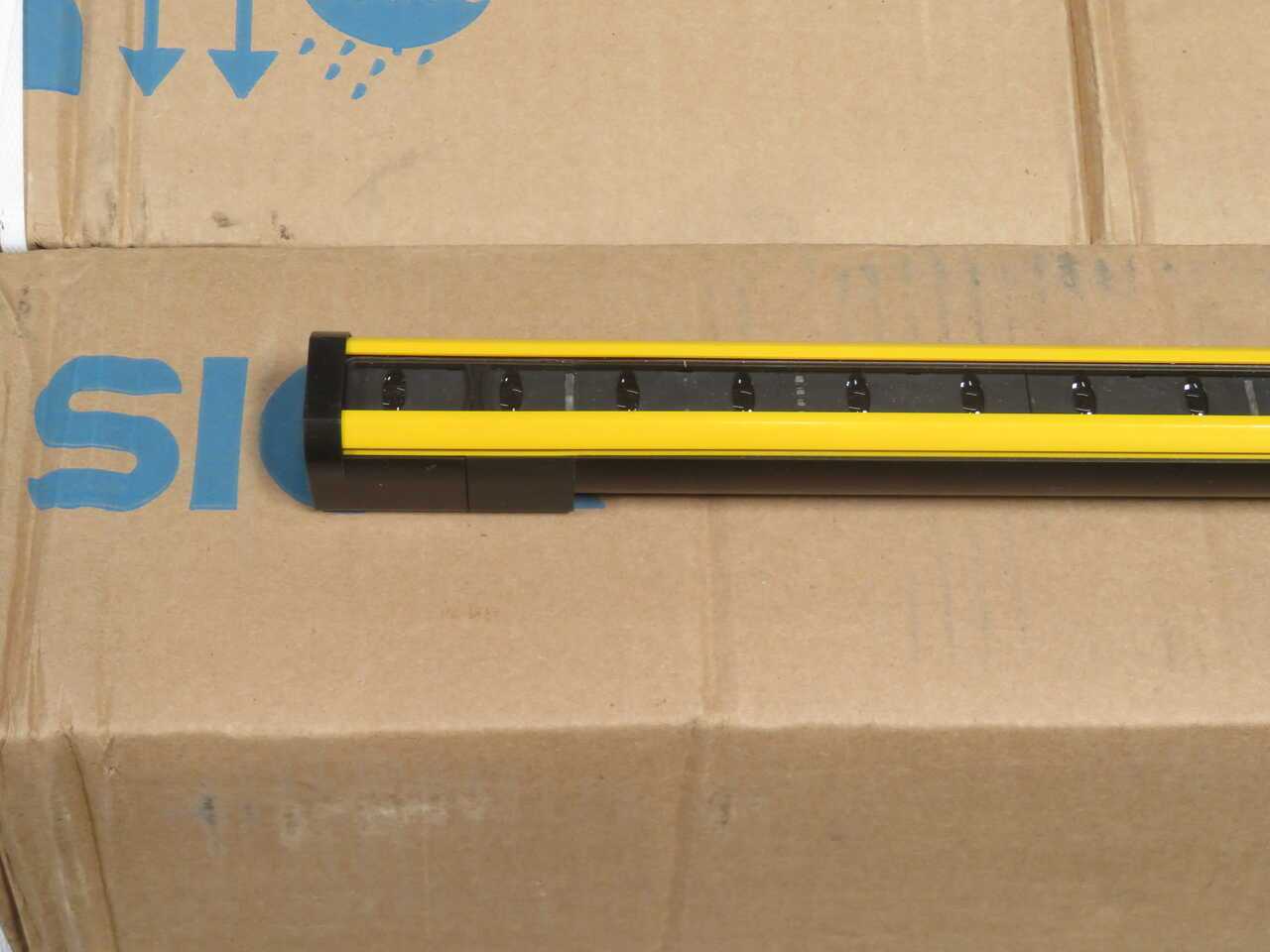 SICK C4P-EA1803S001 1081274 SAFETY LIGHT CURTAIN - SENSORS
