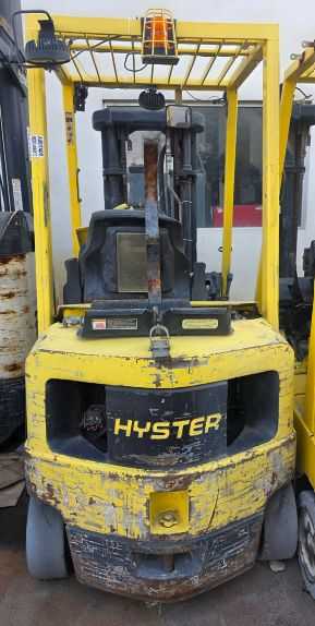 HYSTER S40XM 01 LPG FORKLIFT - 3800 LB CAPACITY, 189" LIFT, 8500 HOURS - SIT-DOWN FORKLIFTS