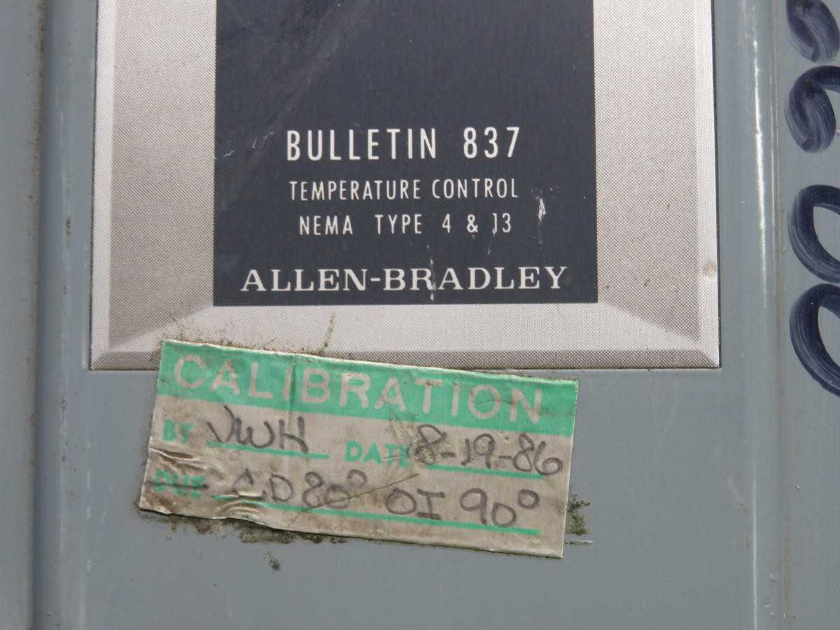 ALLEN-BRADLEY BULLETIN 837 TEMPERATURE SWITCH T233023 - THERMOSTATS
