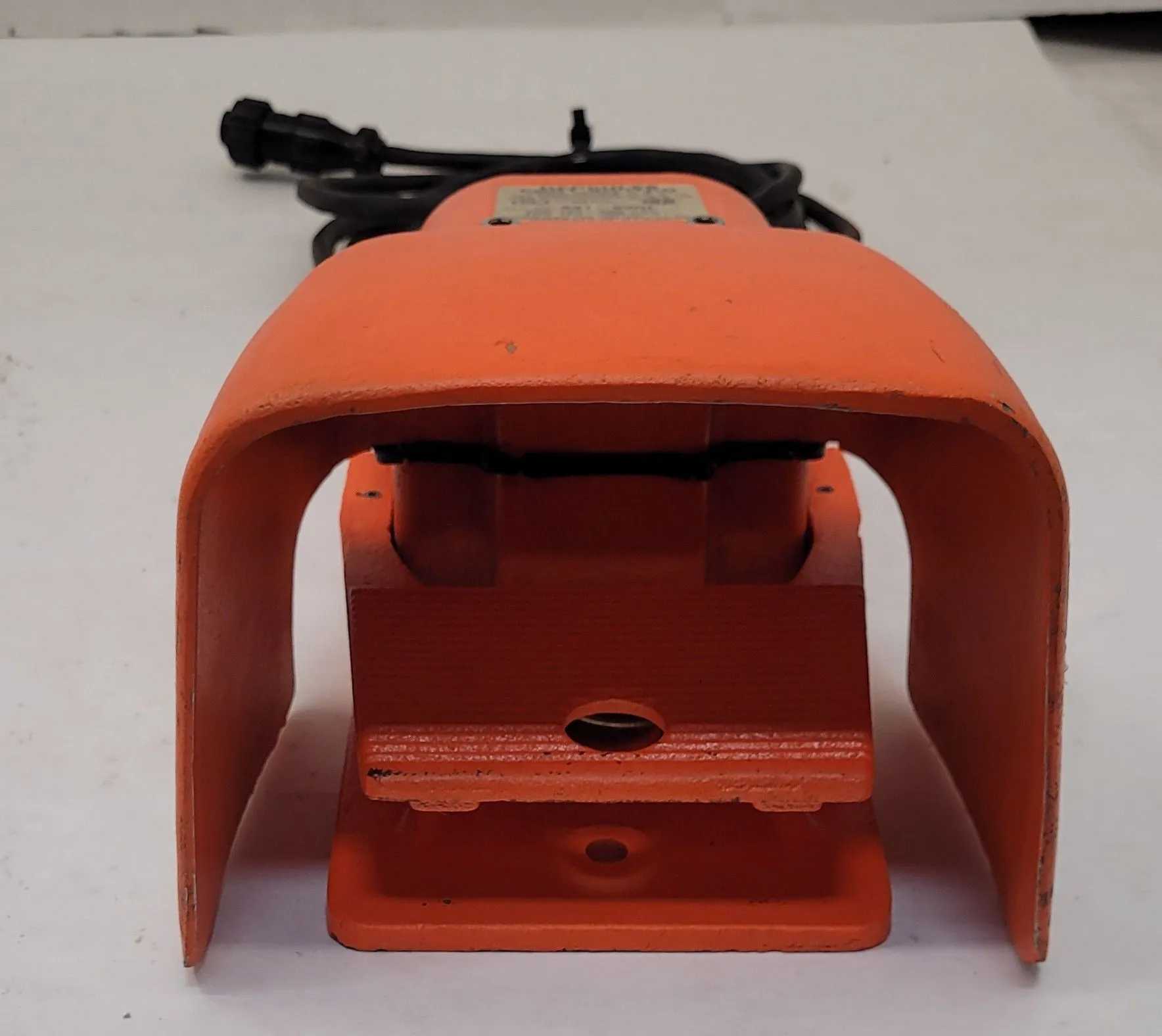 LinemaSter Switch Corp. Model 531-SWH Hercules Foot Switch - SWITCHES