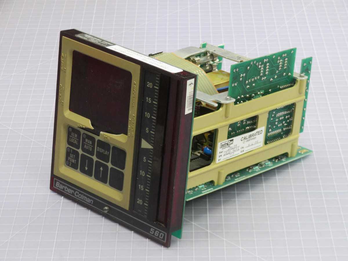 BARBER COLMAN 5653-04021-320-2-00 TEMPERATURE CONTROLLER T239015 - AUTOMATION & CONTROLS