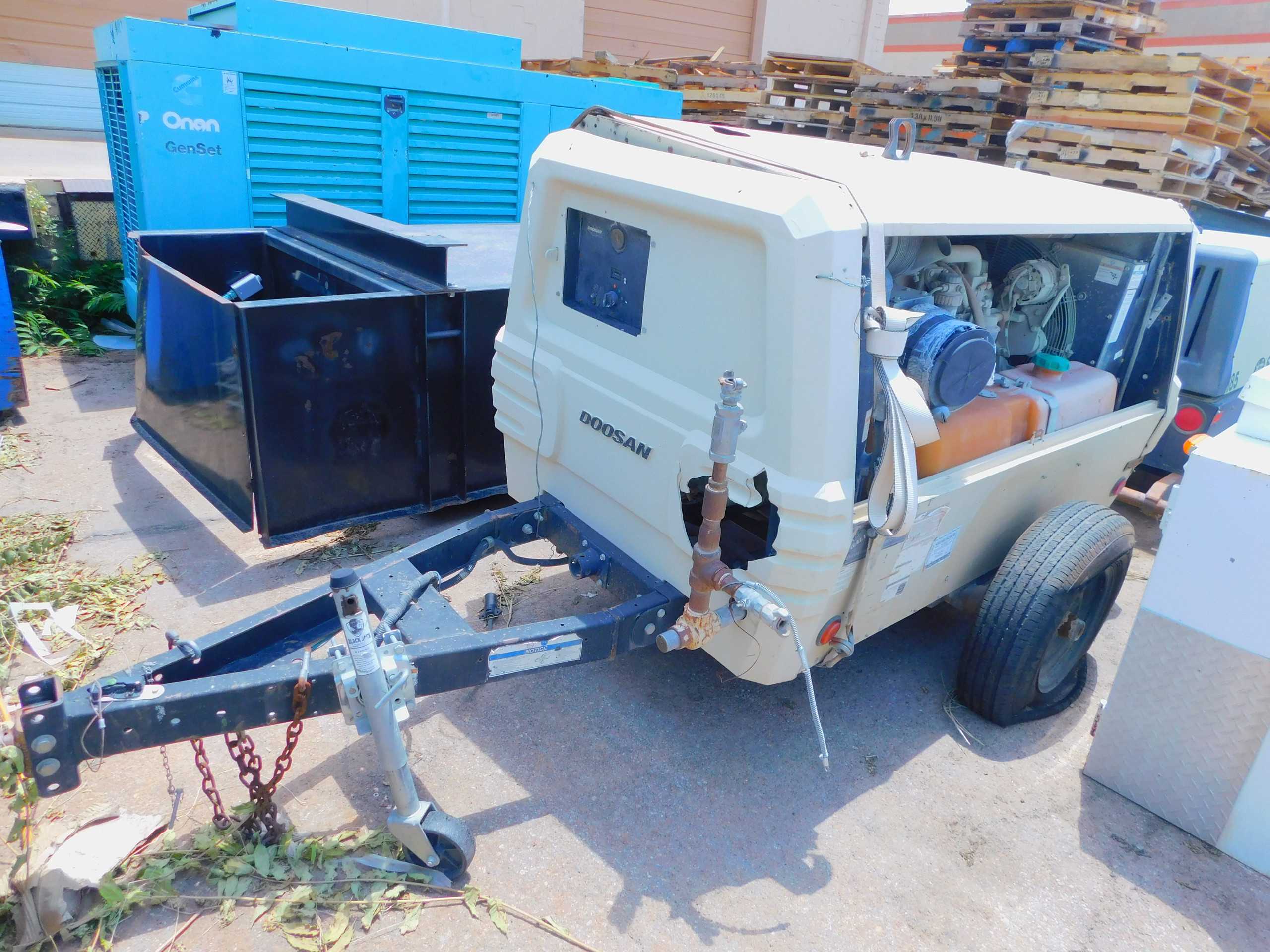 2014 Doosan P250WJD-FX-T4I Towable Diesel Air Compressor 250 CFM, Tier 4 Interim - TOWABLE AIR COMPRESSORS
