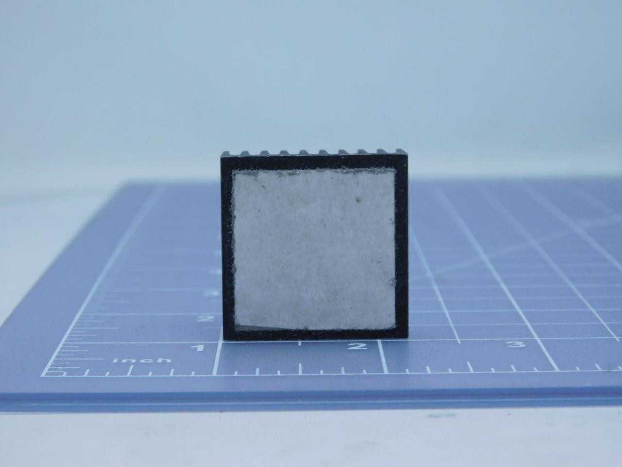 LOT OF 800 HEATSINKS T133402 - HEAT SINKS