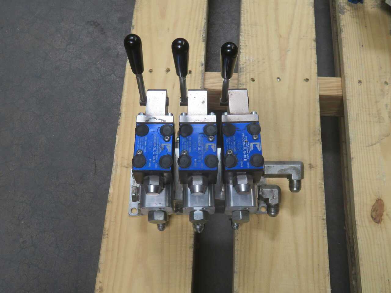 CONTINENTAL VMD03M-3L-G-10-B DIRECTIONAL CONTROL VALVES ASSY W DAMAN 0415 T270970 - HYDRAULIC DIRECTIONAL CONTROL VALVE