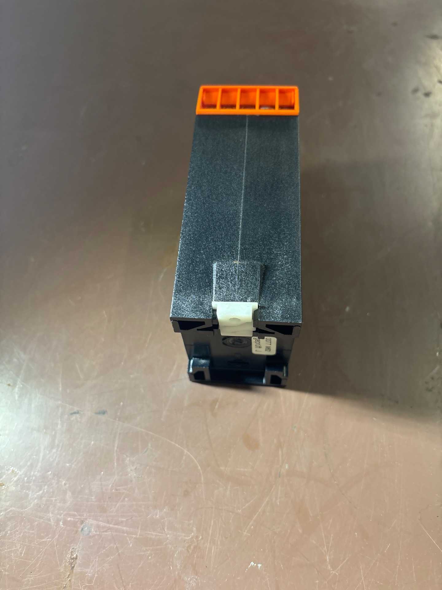 DOLD & SÖHNE BA9040.11/301/60 VARIMETER ASYMMETRY METER - PROTECTION RELAY