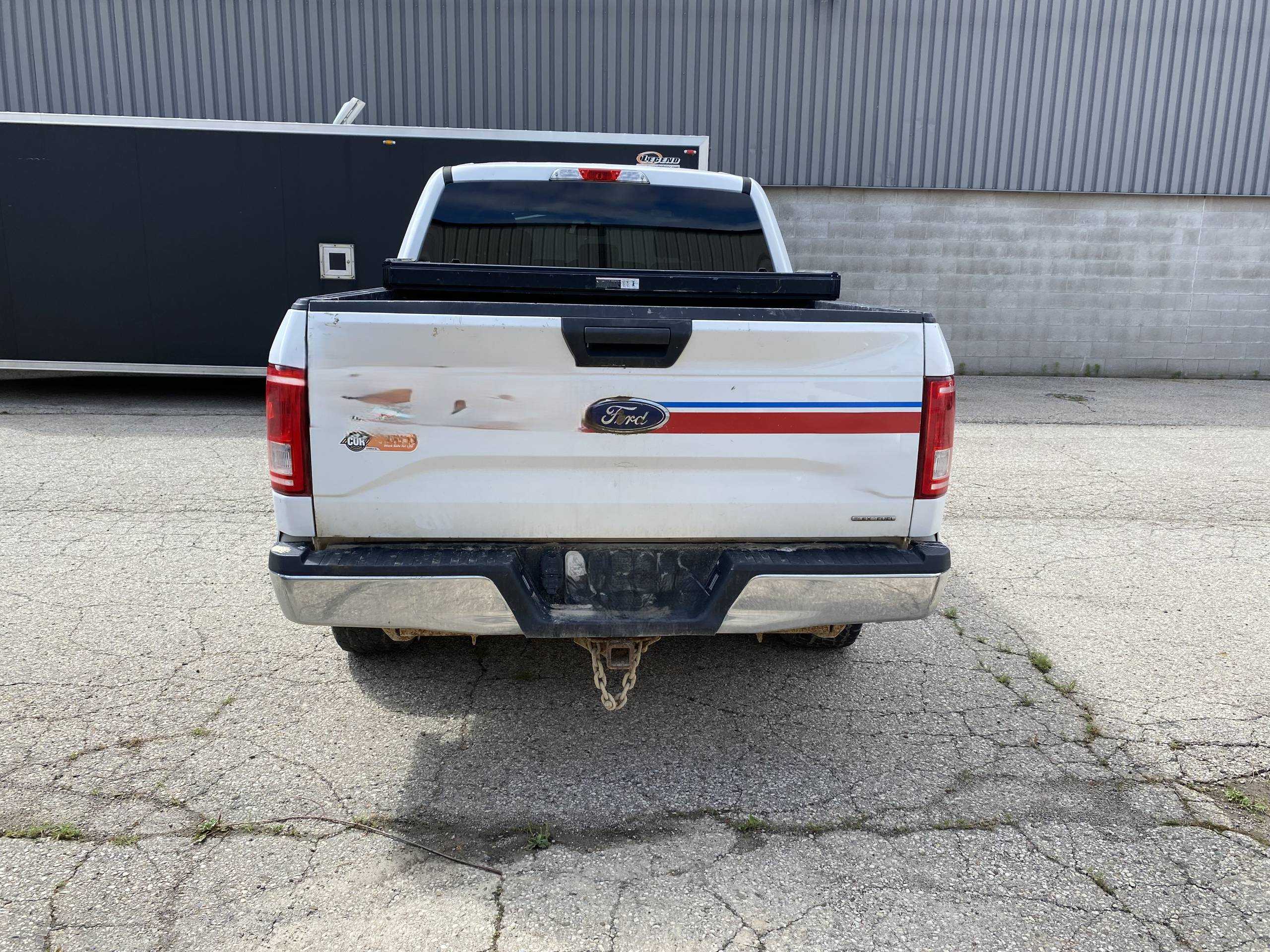 2015 Ford F150 Pickup Truck 5.0L V8 360 HP 4x4 Extended Cab Automatic - PICKUP TRUCKS
