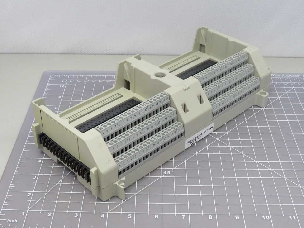 1B30035H01 PROCESS CONTROL BASE INPUT MODULE T158825 - PLC MODULES