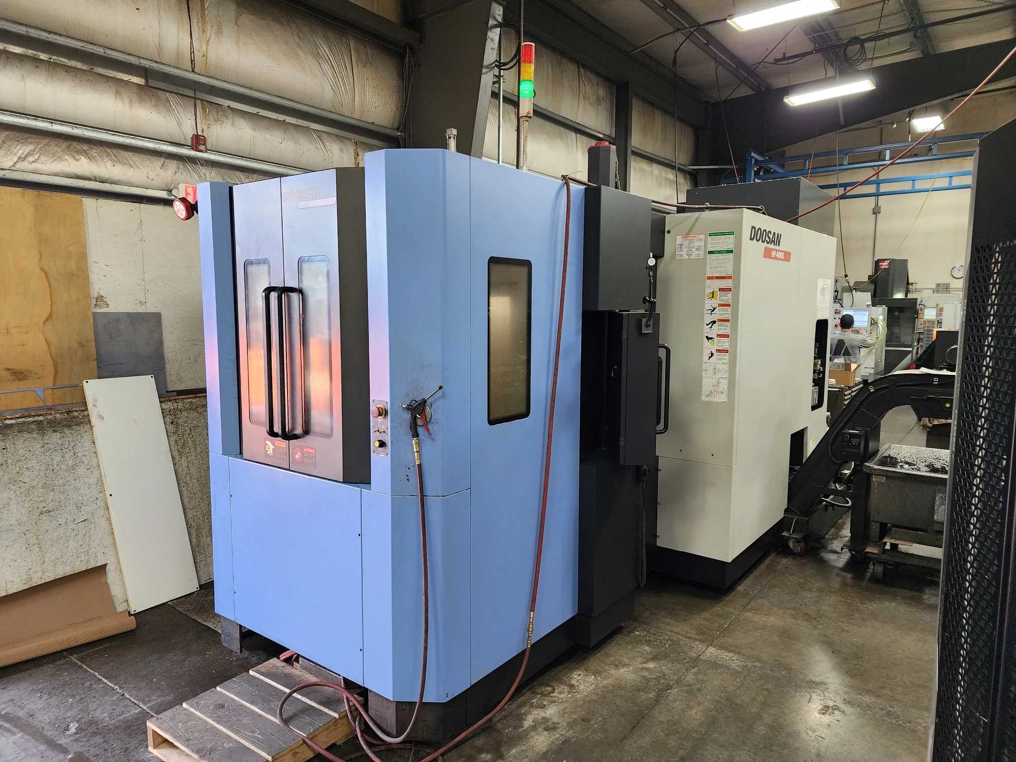 2012 Doosan HP4000 Horizontal Machining Center With FANUC Control & 22 HP Spindle - HORIZONTAL MACHINING CENTERS