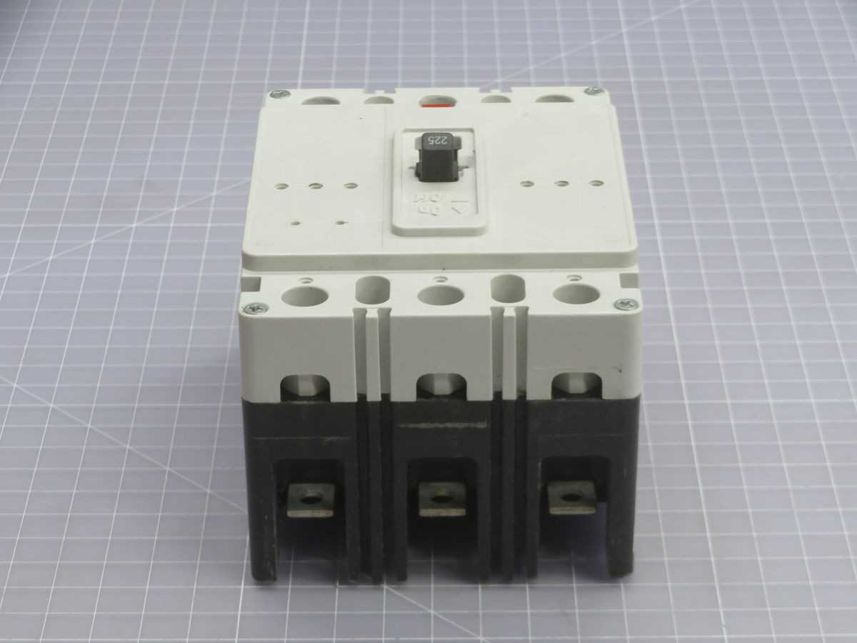 EATON XHFD3225W CIRCUIT BREAKER T246004 - CIRCUIT BREAKERS