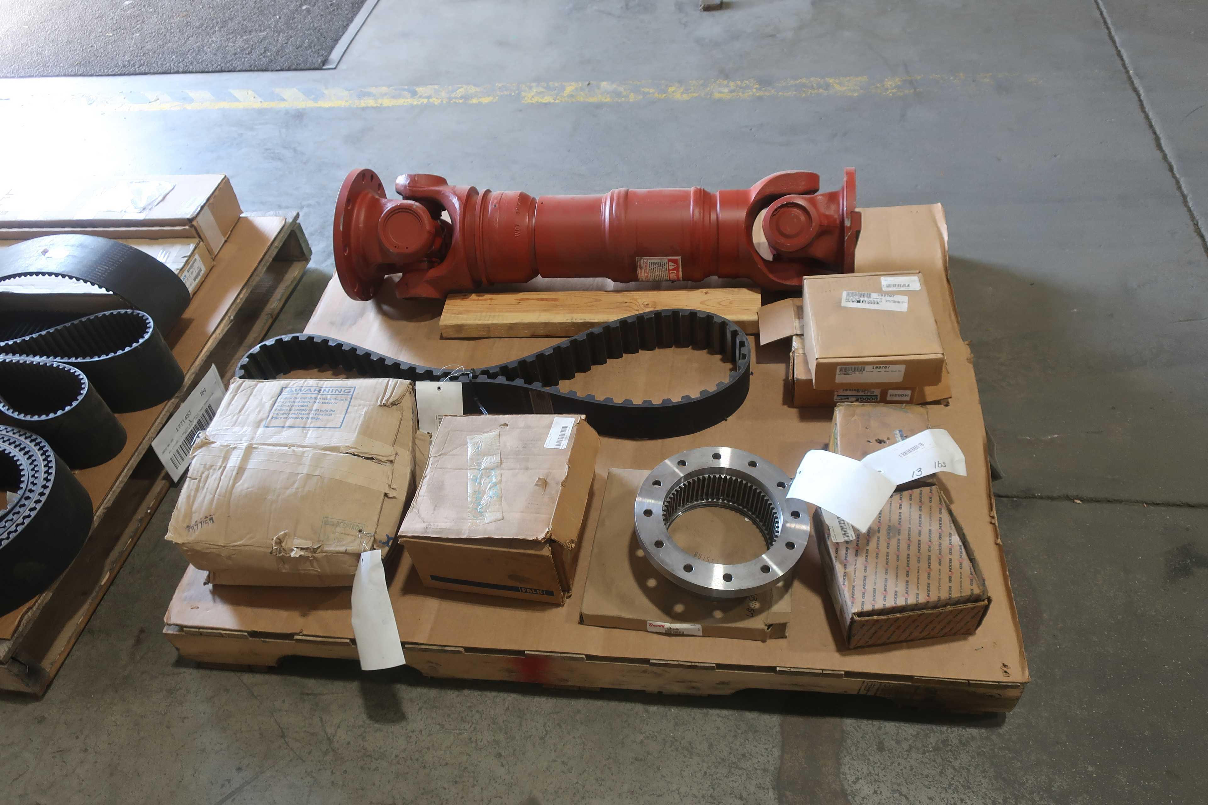 SKU 1771453 - 4 PALLETS OF ASSORTED POWER TRANSMISSION REPLACEMENT PARTS - POWER TRANSMISSION